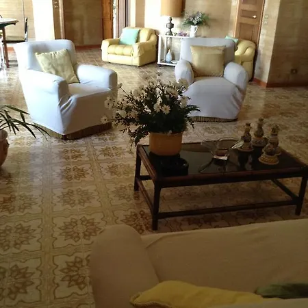 Valsigiani Villa *